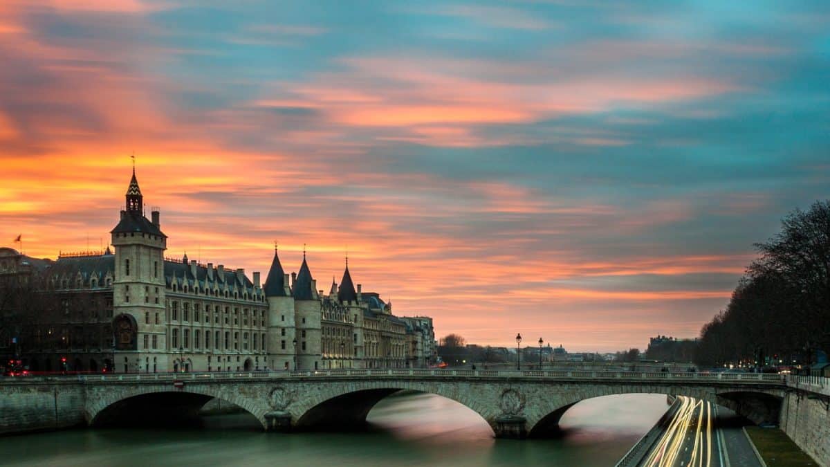 Paris 9ème : un choix stratégique pour votre séjour à l'hôtel !