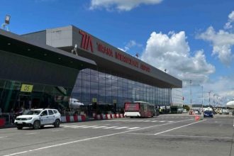 aéroport en Albanie